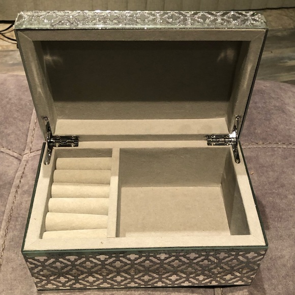 Cynthia Rowley Other - New Cynthia Rowely jewelry box